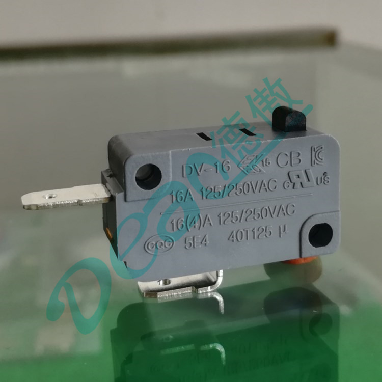 常閉型微動開關